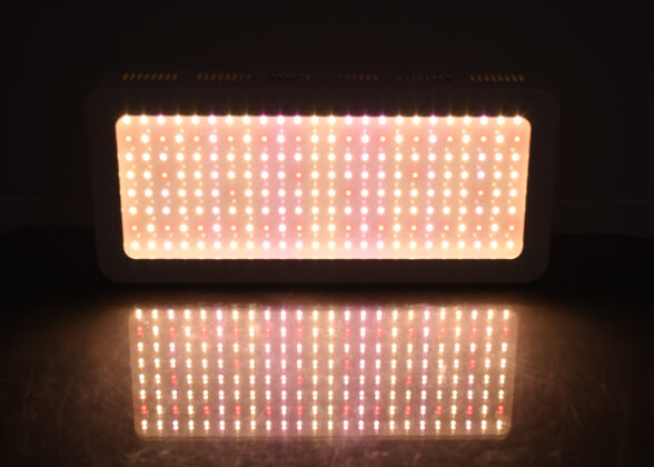 Grow Light Hydro Full Spectrum LED Φωτιστικό Ανάπτυξης Φυτών Υδροπονικού Θερμοκηπίου SMD 2835 2000W 160° AC230V IP54 Εσωτερικού Χώρου για Κάλυψη Επιφάνειας 3m x 3m Πλήρους Φάσματος Φωτισμού