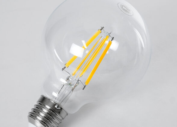 Λάμπα LED Long Filament E27 G95 Γλόμπος 4W 840lm 360° AC 220-240V IP20 Φ9.5 x Υ13.8cm Θερμό Λευκό 2700K με Διάφανο Γυαλί - Pro Series 210lm/W - A Ενεργειακή Κλάση - 3 Χρόνια Εγγύηση