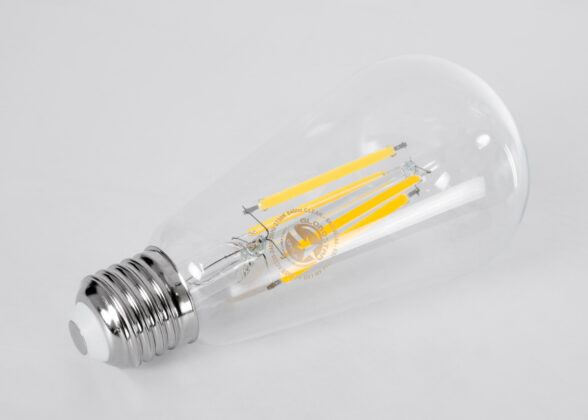 Λάμπα LED Long Filament E27 ST64 Αχλάδι 4W 840lm 360° AC 220-240V IP20 Φ6.4 x Υ14.5cm Θερμό Λευκό 2700K με Διάφανο Γυαλί - Pro Series 210lm/W - A Ενεργειακή Κλάση - 3 Χρόνια Εγγύηση