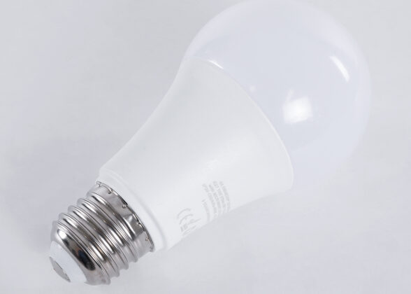 Λάμπα LED E27 A60 Γλόμπος 10W 990lm 260° AC 175-265V IP20 Φ6 x Υ11cm Ψυχρό Λευκό 6000K με Αισθητήρα Κίνησης Micro Wave - 3 Χρόνια Εγγύηση