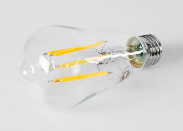 Λάμπα LED Long Filament E27 ST64 Αχλάδι 7W 1470lm 360° AC 220-240V IP20 Φ6.4 x Υ14.5cm Θερμό Λευκό 2700K με Διάφανο Γυαλί - Pro Series 210lm/W - A Ενεργειακή Κλάση - 3 Χρόνια Εγγύηση